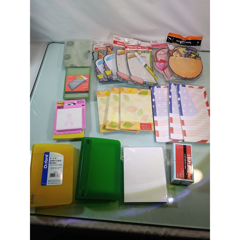 Note Pads Package And Miscellaneous Total 20 Piece